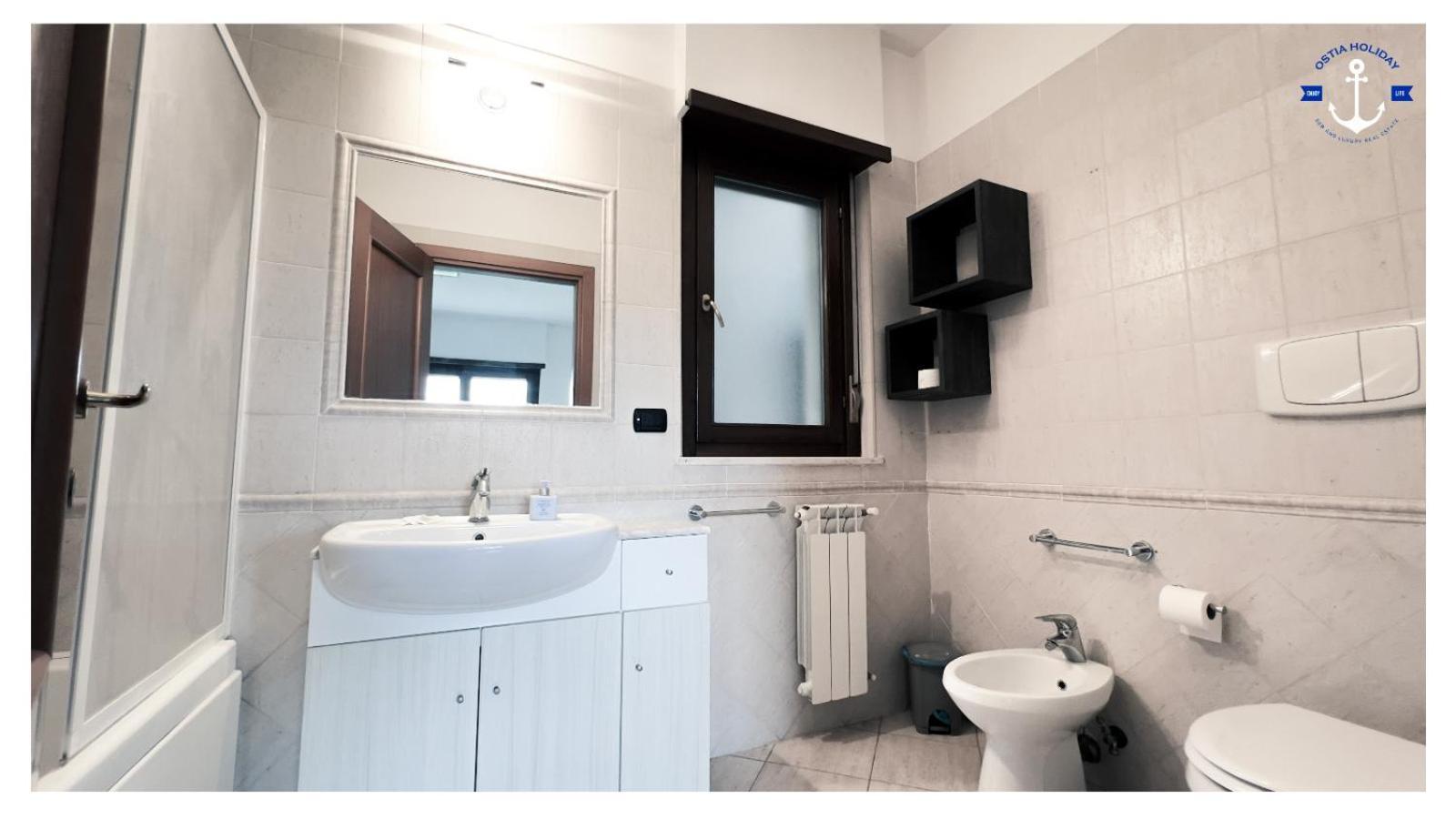 Ostia Holiday Scacco Matto Fiumicino Luaran gambar